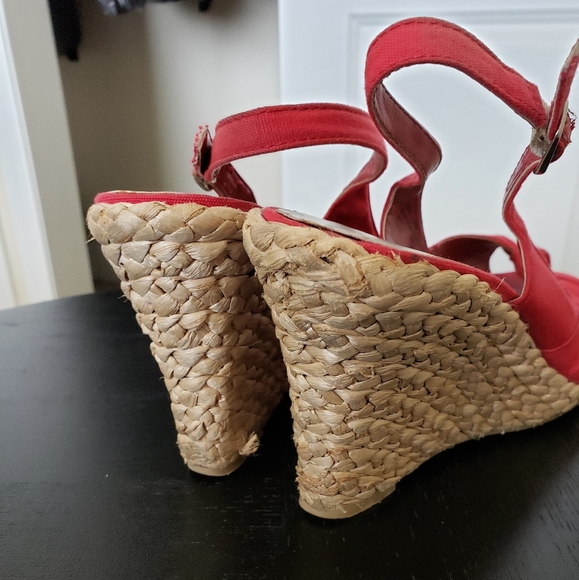 Red espadrilles - Picture 4 of 8